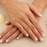 Продольные трещины на ногтях рук: причины и лечение