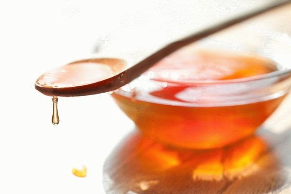 Лечение псориаза медом и другим продуктами пчеловодства изучаем тщательно