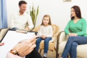 Как избавиться: советы психологов семьям