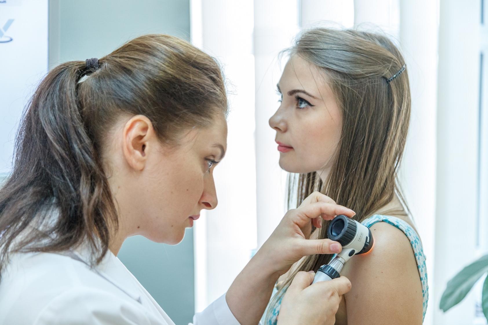 Как отличить родинку от бородавкиPost navigation