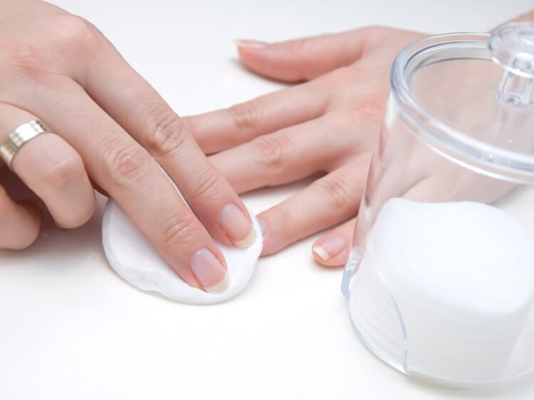 Плесень на ногтях причины появления и лечение