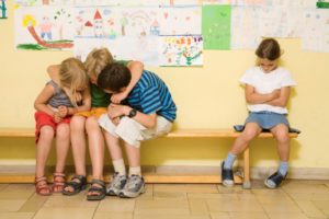 Как научиться общаться ребенку в школе?
