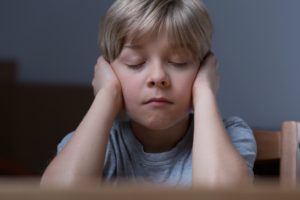 Симптомы, проявляющиеся у недолюбленного ребенка