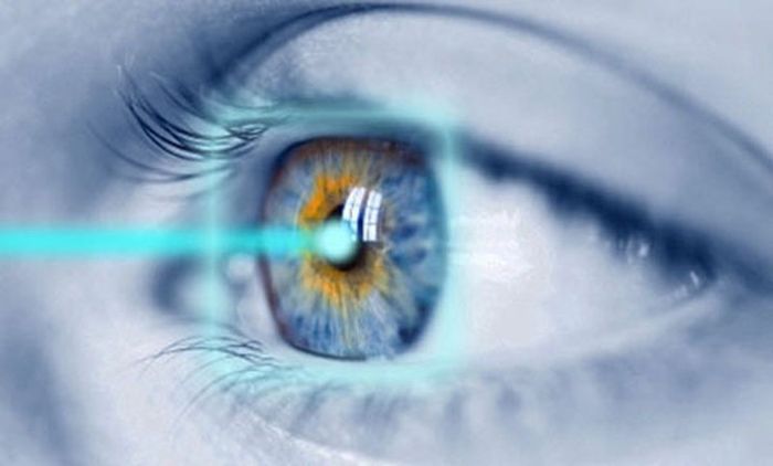Воздействие лазера на глаз