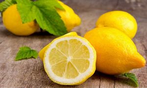 Лимон поможет быстро избавится от грибка ногтей