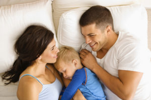 Как отучить ходить в кровать к родителям?