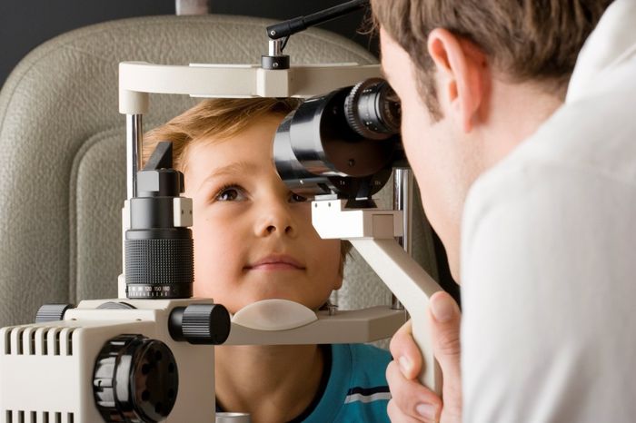 диагностика глаз ребенка