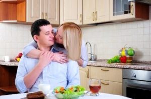 Как понять по поведению, любит ли жена своего мужа?